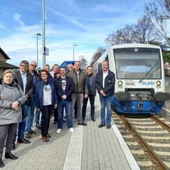 Einweihung Bahnsteig Bördebahn